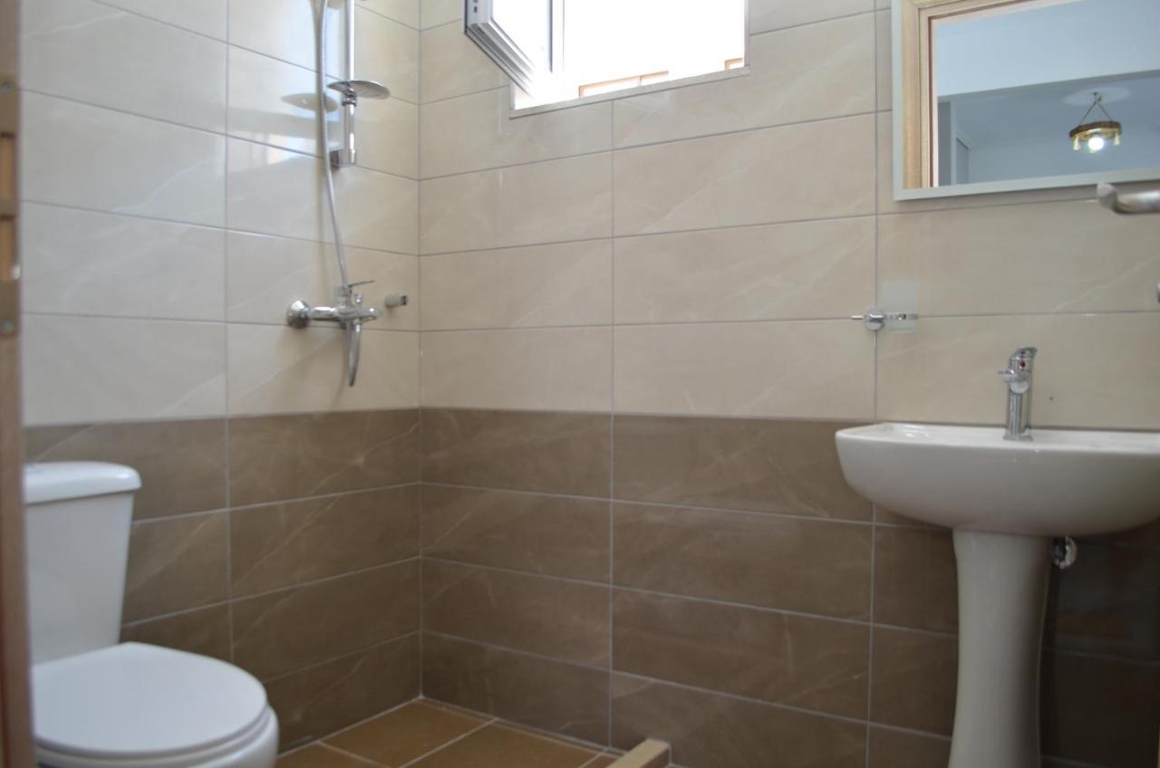 Akil Apartments Sarandë Eksteriør billede